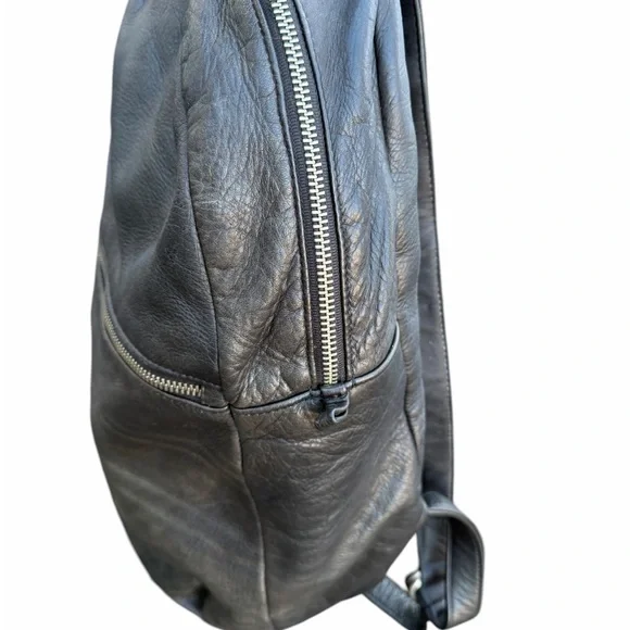 BAGGU Leather Zip-Front Backpack - Picture 5 of 14